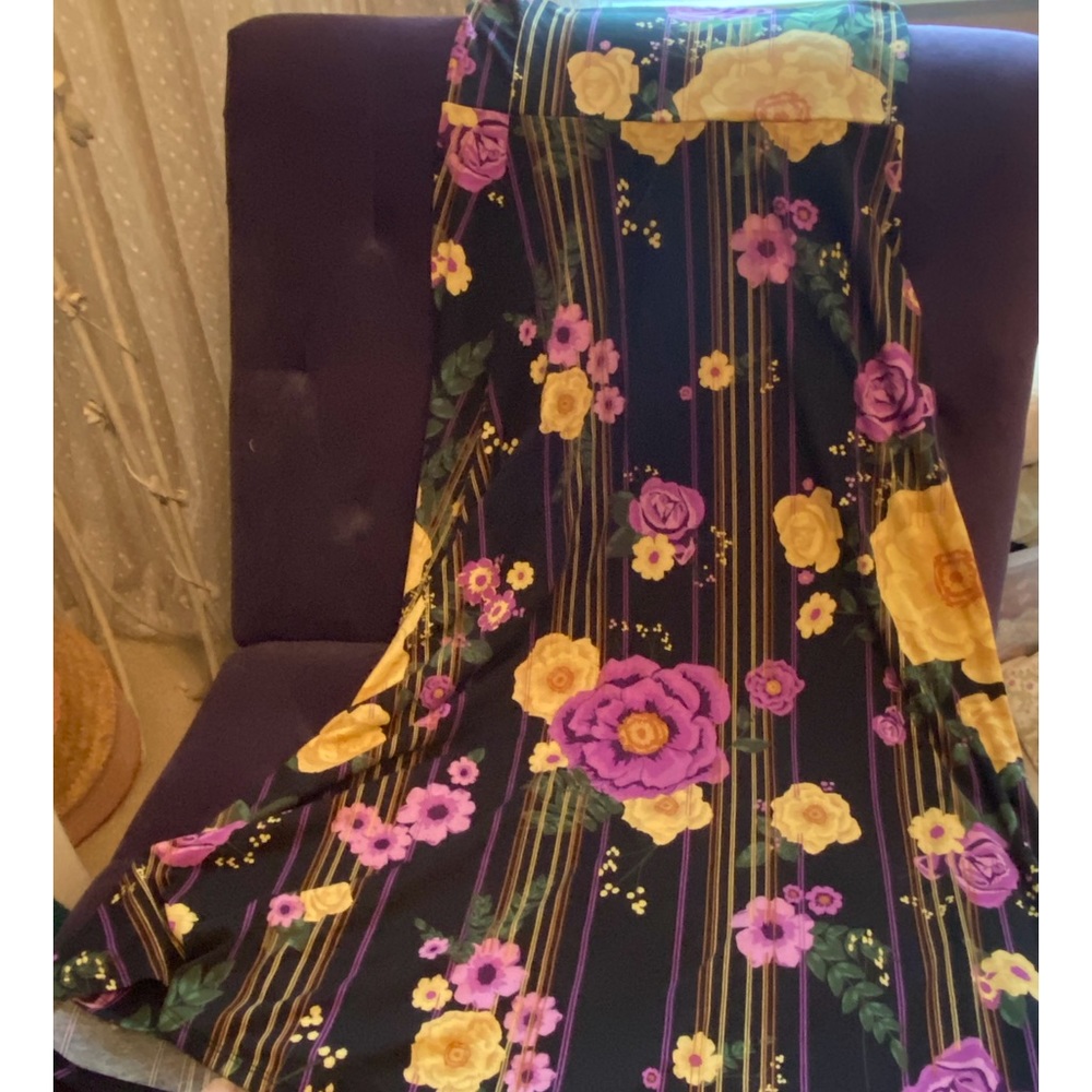 LuLaRoe maxi cotton lite stretch.